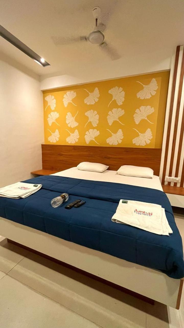 Hotel Ambai Executive Tuljapur Exterior photo